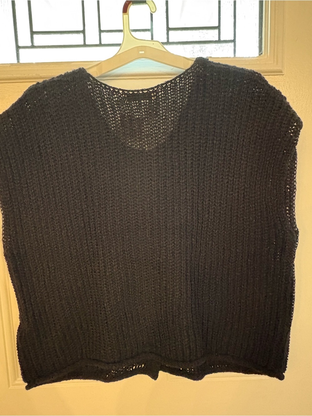 Zenana Outfitters Black Chunky Knit Button-Front Sweater Vest - L - Picture 2 of 6
